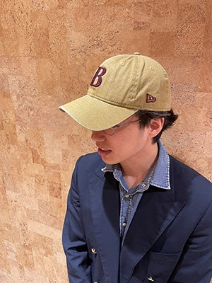 “BARNEYS” NEW ERAコラボレーション ロゴキャップ BEIGE