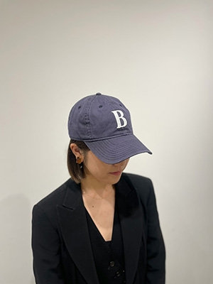 “BARNEYS” NEW ERAコラボレーション ロゴキャップ NAVY