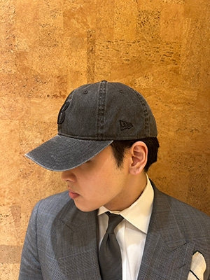“BARNEYS” NEW ERAコラボレーション ロゴキャップ BLACK