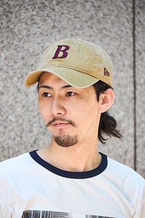 “BARNEYS” NEW ERAコラボレーション ロゴキャップ BEIGE