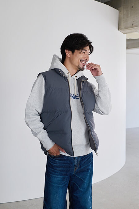 “BARNEYS” <チャンピオン>コラボレーション スウェットフーディ