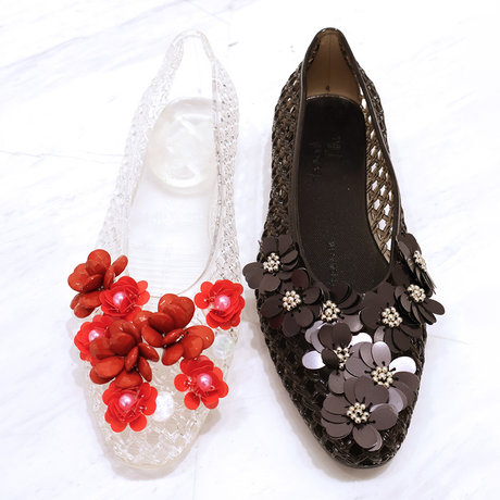 HEAVENLY JELLY＜ヘブンリージェリー＞PVC素材ビジュー付きフラットパンプス