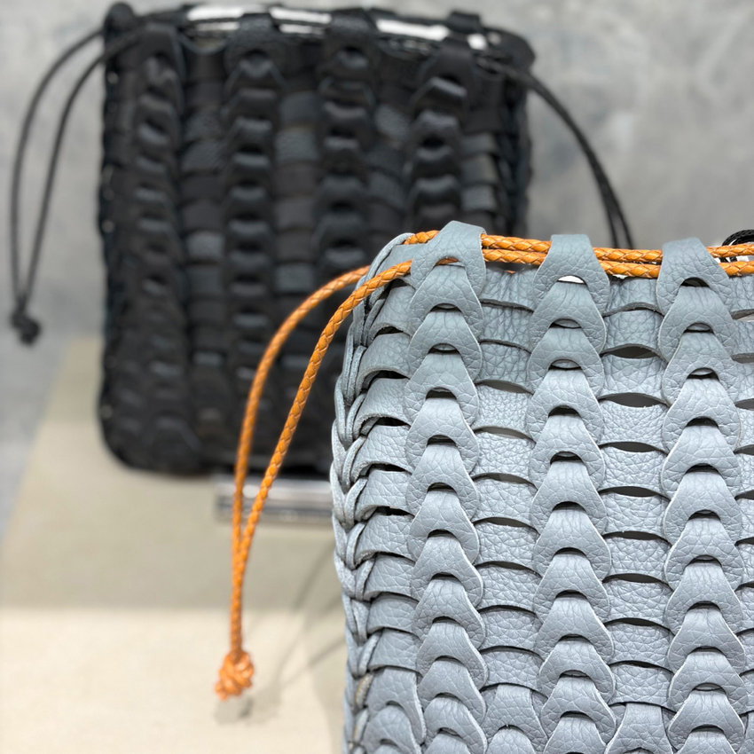 MEN'S BAG COLLECTION