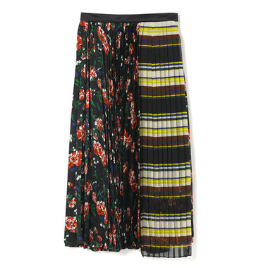 SACAI<サカイ> プリーツ入りロングスカート