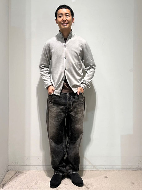 KNIT STYLE④｜淡色ニットで、デニムを品よく