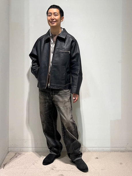 KNIT STYLE④｜淡色ニットで、デニムを品よく