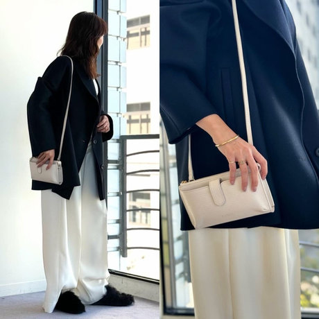 BARNEYS NEW YORKリザード型押しレザー フォーンバッグ