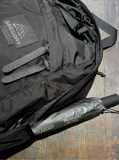 BARNEYS NEW YORK designed by TOMOHIRO KONNO ＜グレゴリー＞コラボレート バッグパック ”DAY PACK”