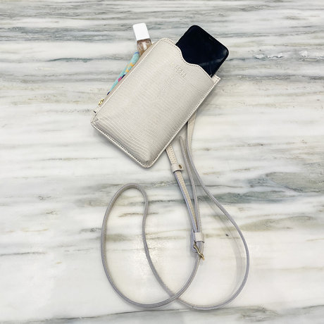 BARNEYS NEW YORK型押しレザーフォーンバッグ